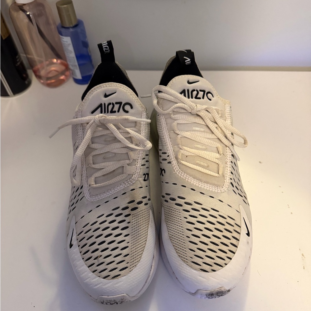 Nike Air Max 270